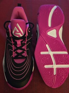 Womens New Nike Giannis Immortality 4 GS Shoes Youth - Black Fuchsia FZ6734-004